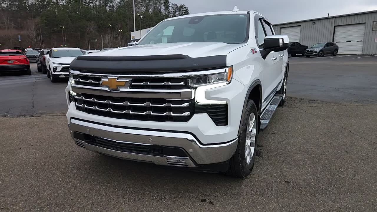 2024 Chevrolet Silverado 1500 LTZ photo 3