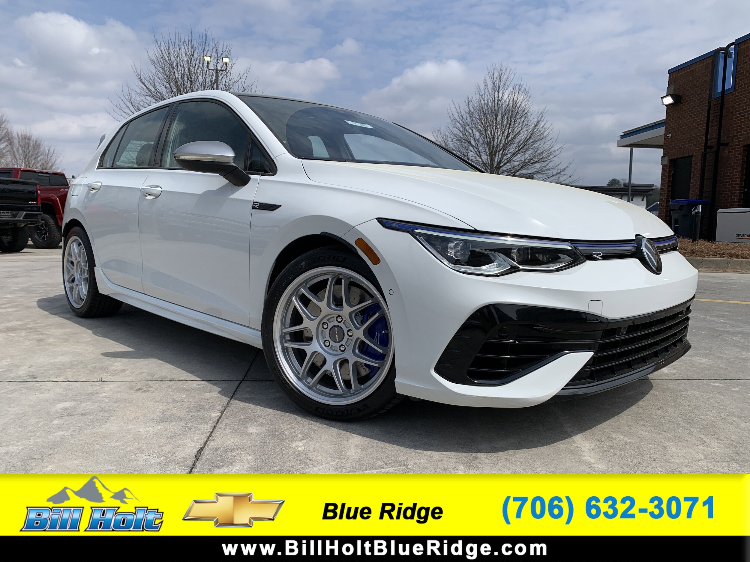 2024 Volkswagen Golf R Golf R 4-door DSG's photo