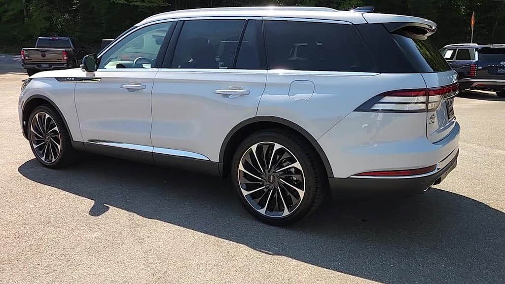 Used 2025 Lincoln Aviator Reserve