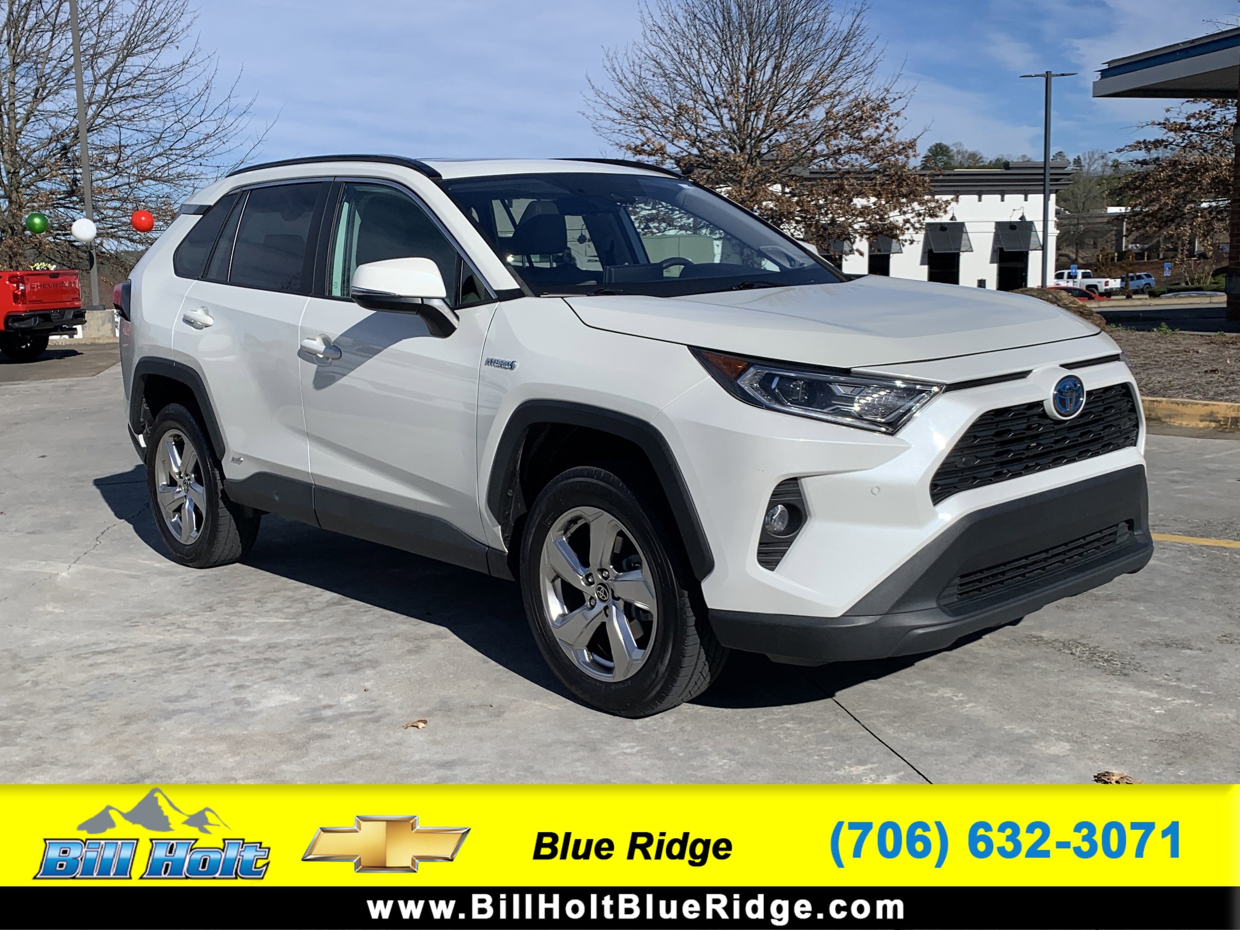 2021 Toyota RAV4 XLE Premium's photo