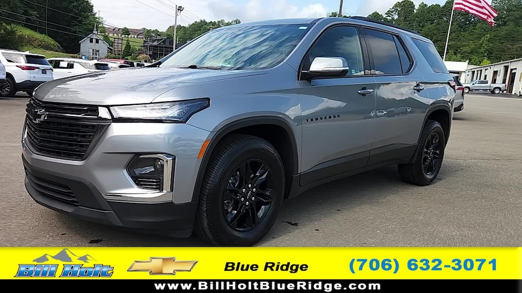 Used 2023 Chevrolet Traverse LT Cloth SUV