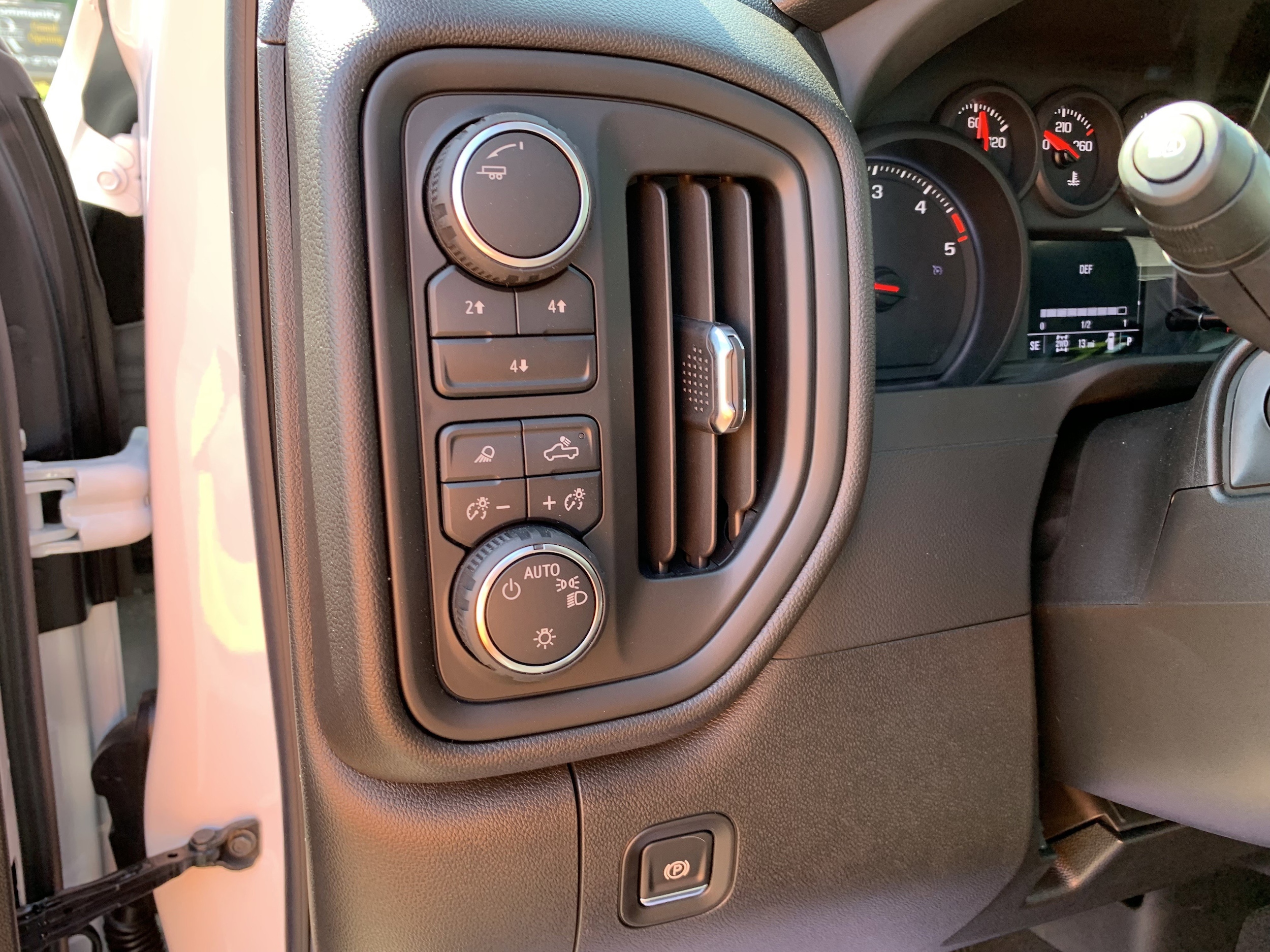 2025 Chevrolet Silverado 2500 HD Custom - Photo 14