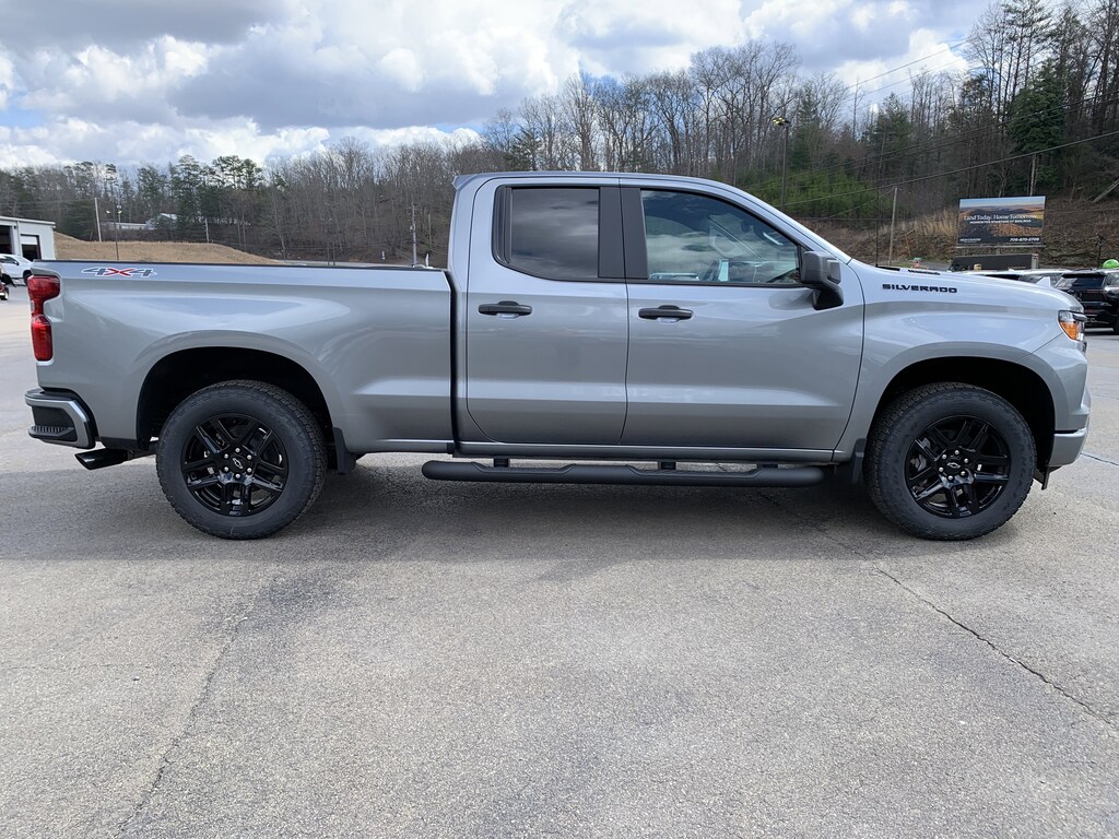New 2026 Chevrolet Silverado 1500 Custom Truck