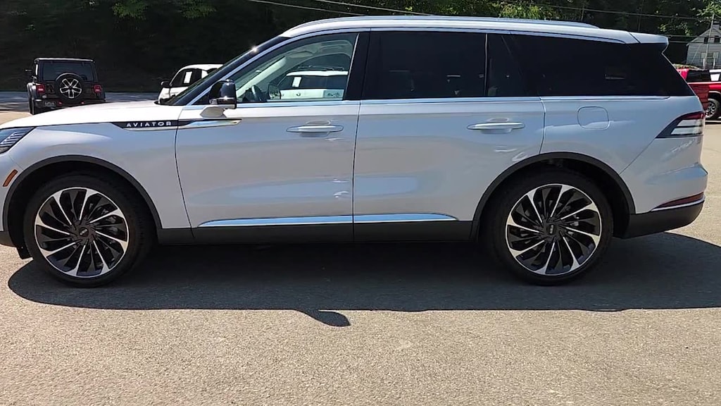Used 2025 Lincoln Aviator Reserve