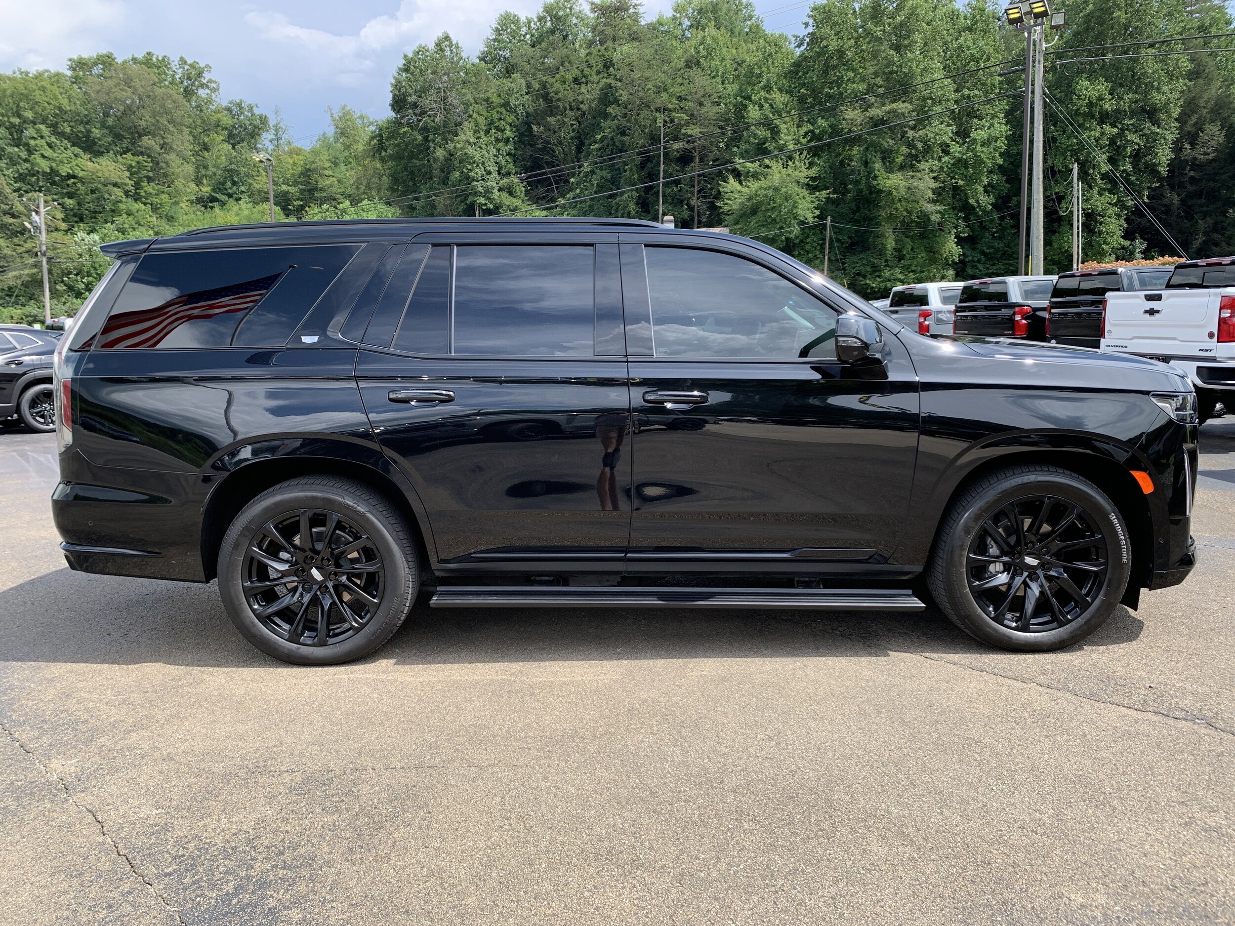 2024 Cadillac Escalade Sport Platinum photo 2