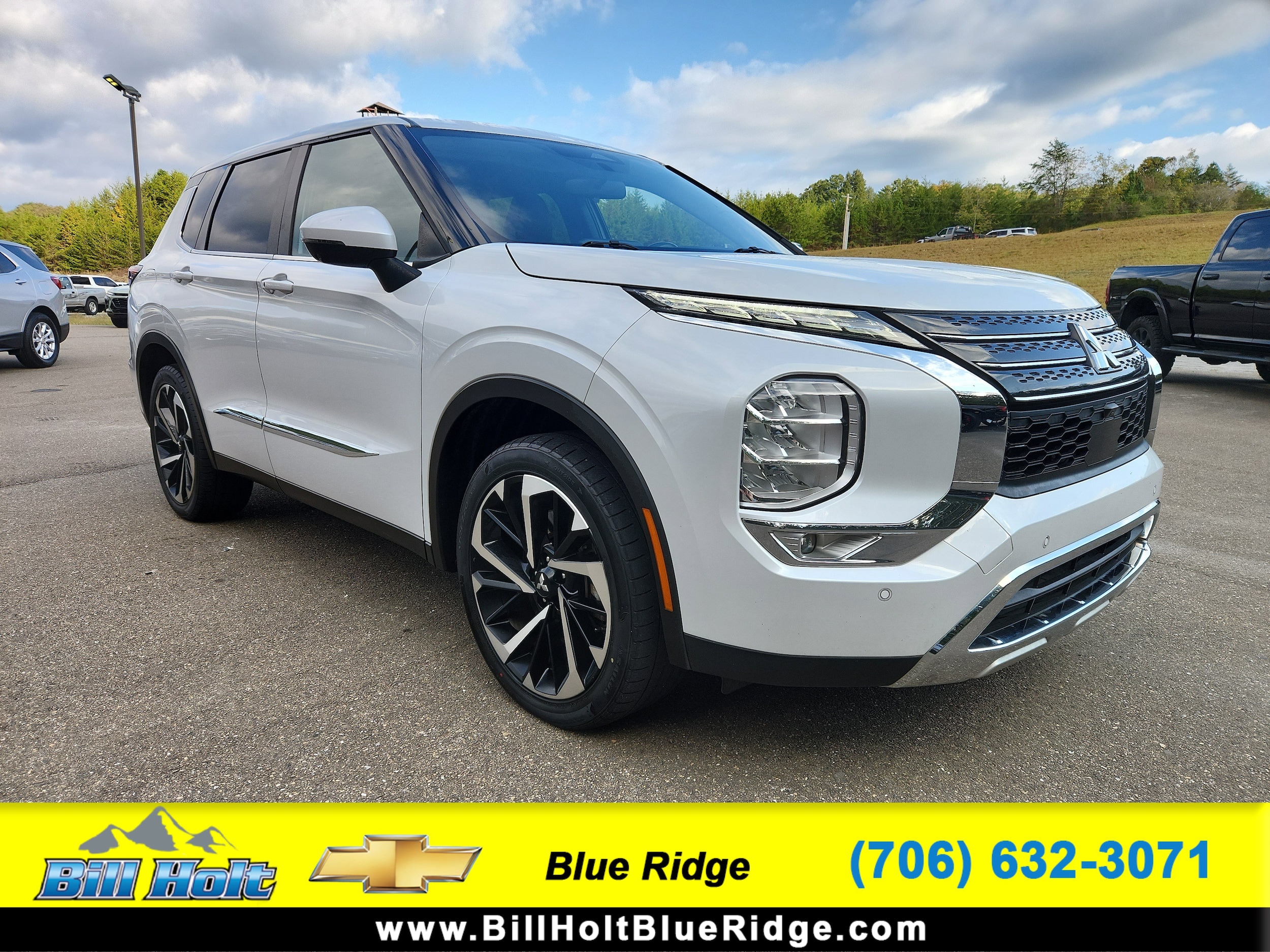 2022 Mitsubishi Outlander SE