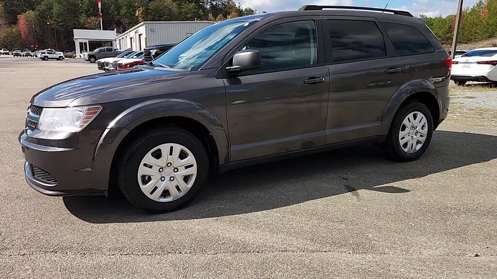 Used 2017 Dodge Journey SE