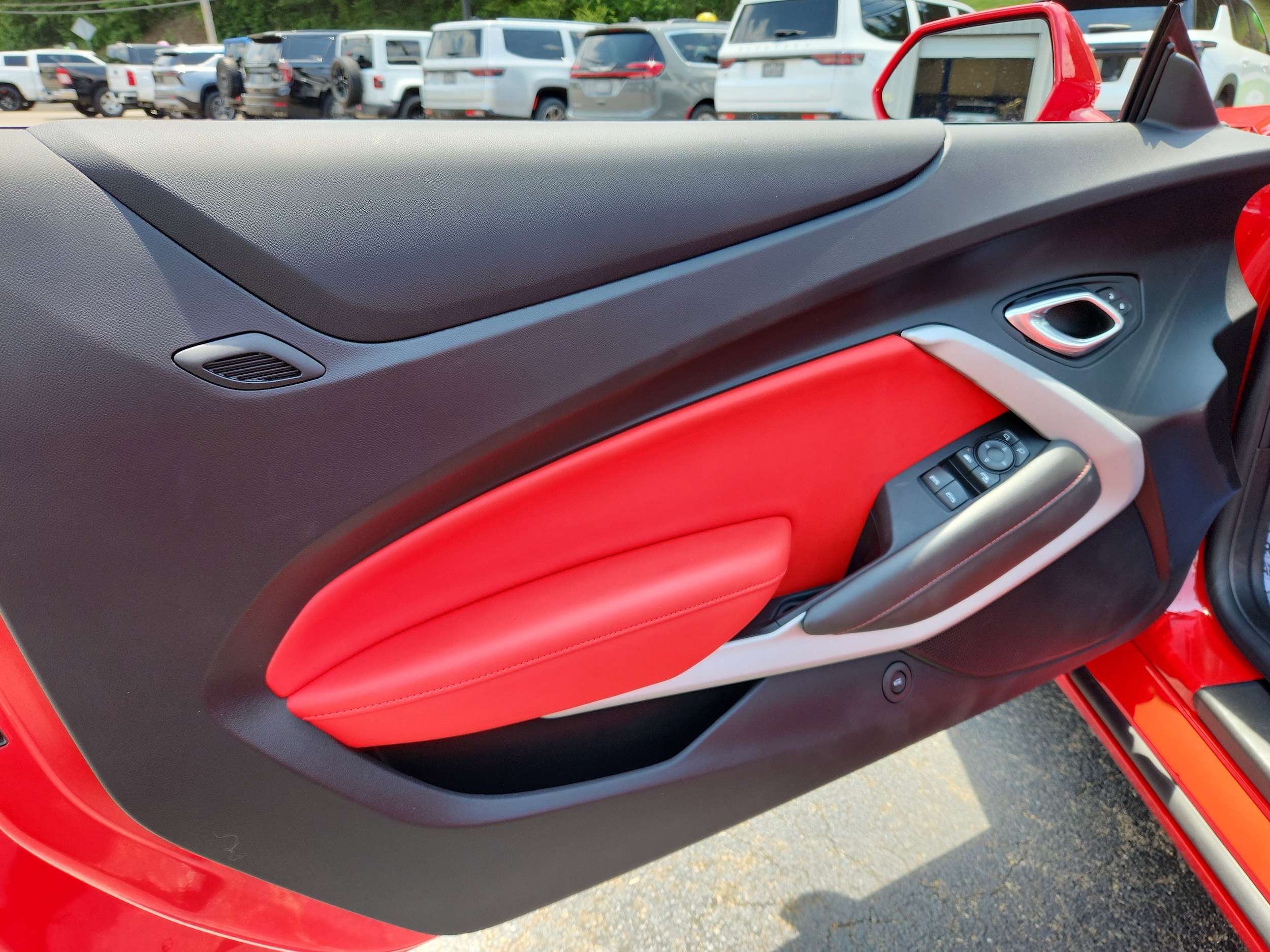 2022 Chevrolet Camaro 2LT - Photo 9