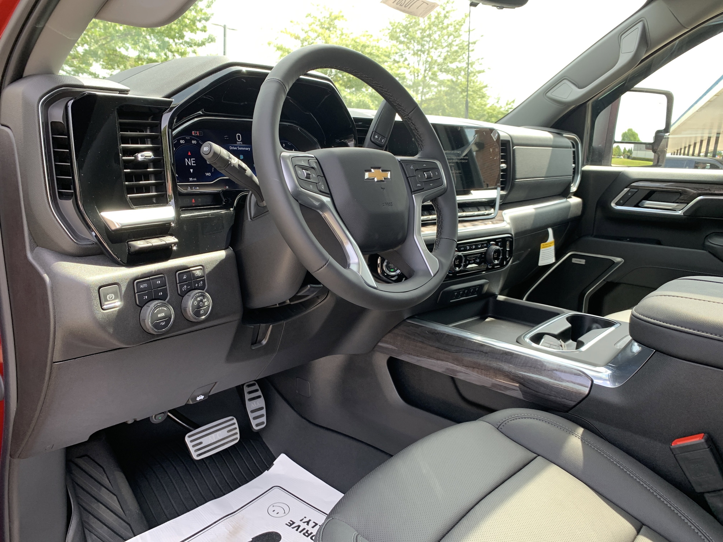 2025 Chevrolet Silverado 2500 HD LTZ - Photo 23