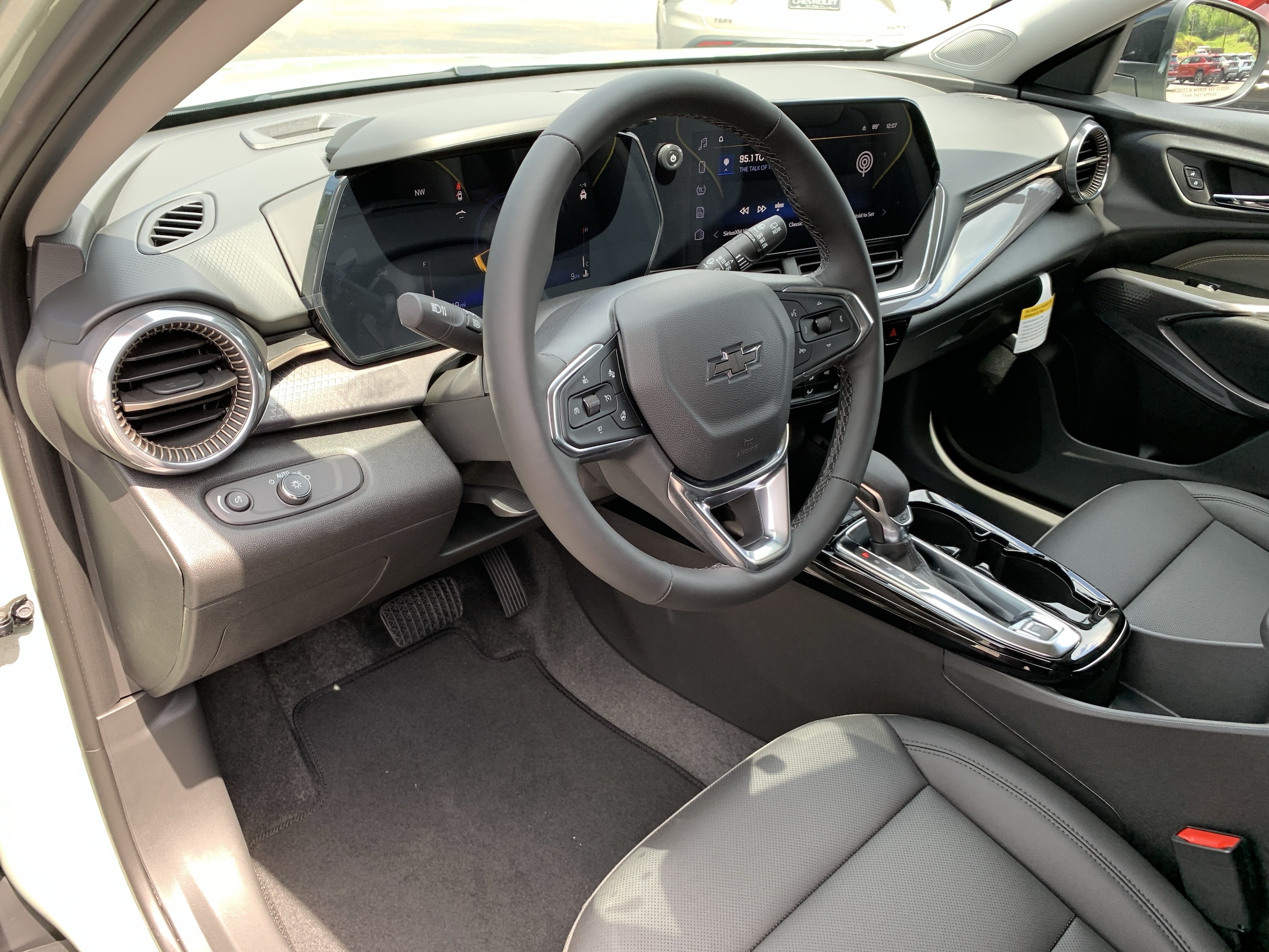 2026 Chevrolet Trax Activ - Photo 11