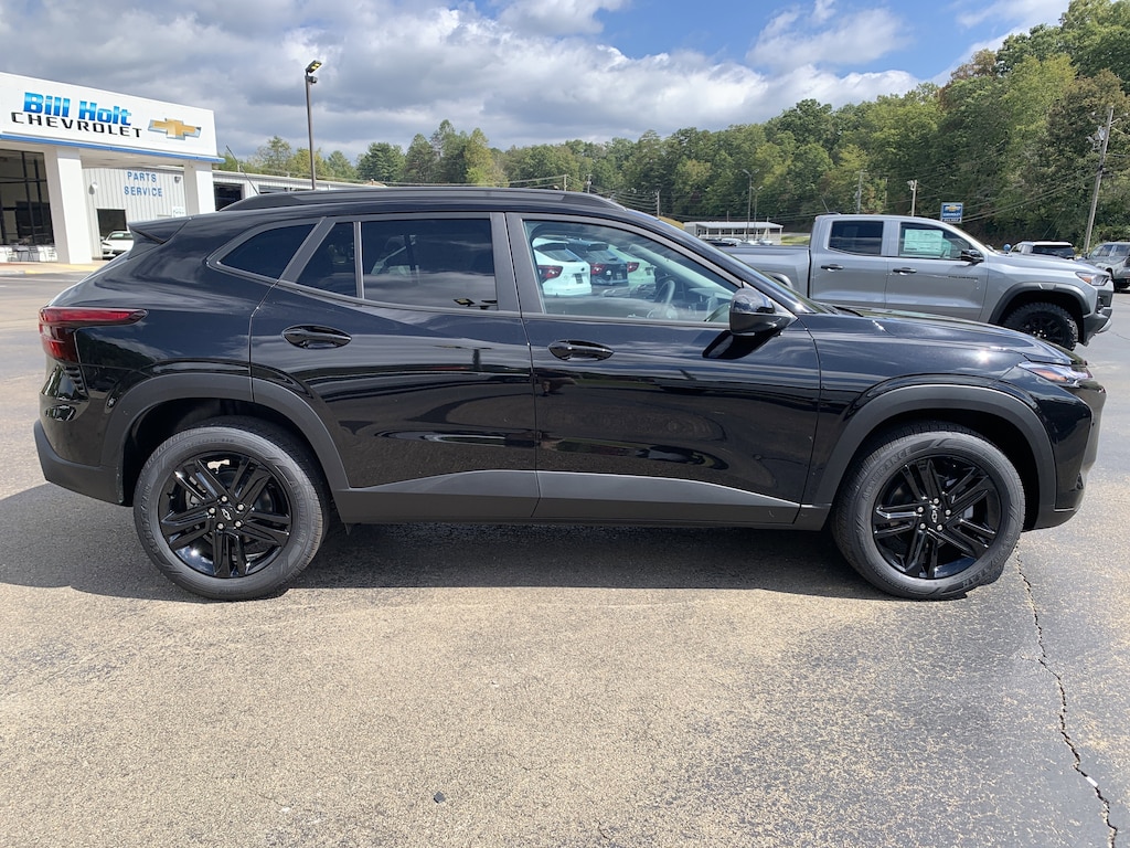 New 2025 Chevrolet Trax Activ SUV