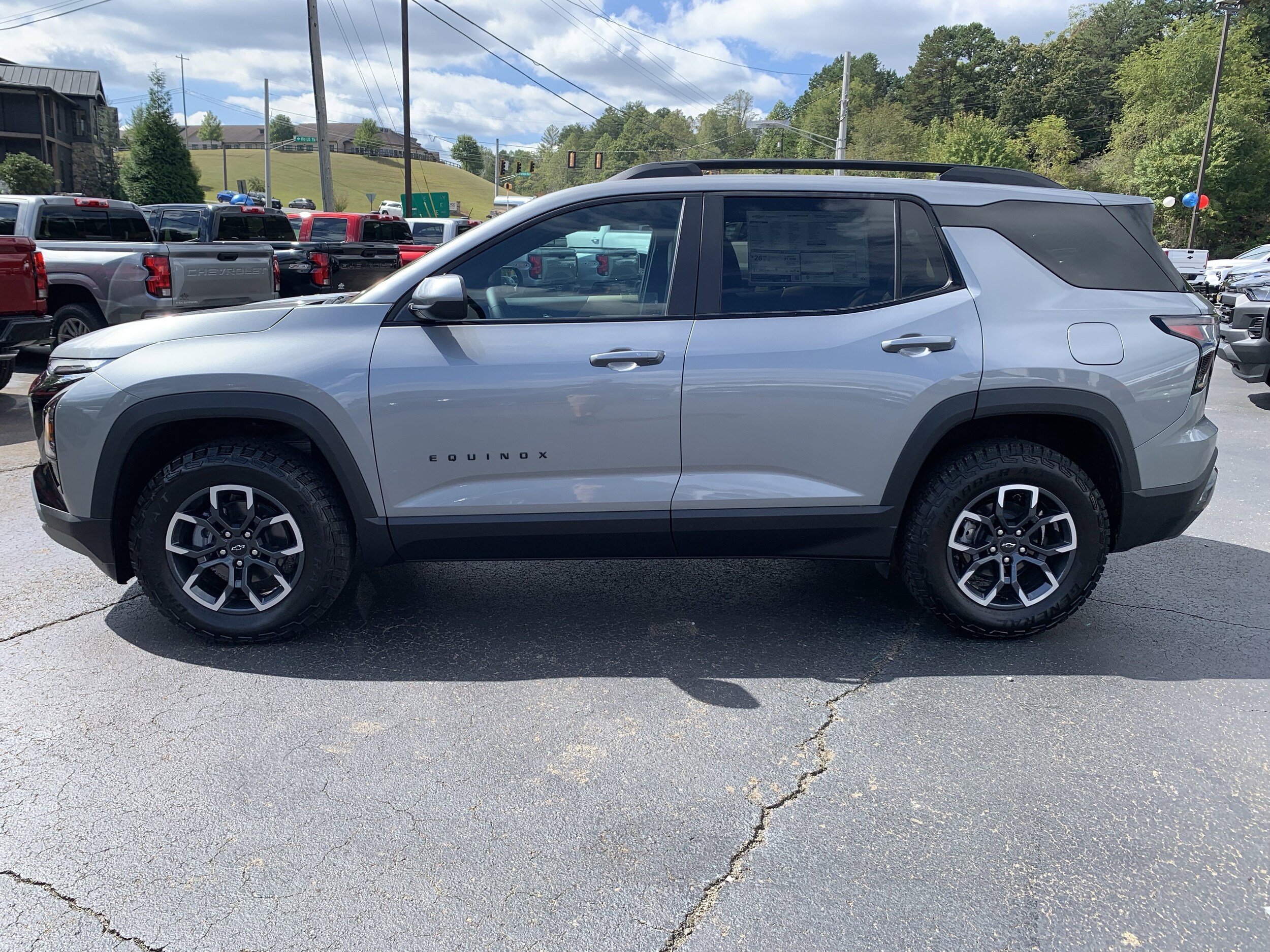 2026 Chevrolet Equinox ACTIV photo 4