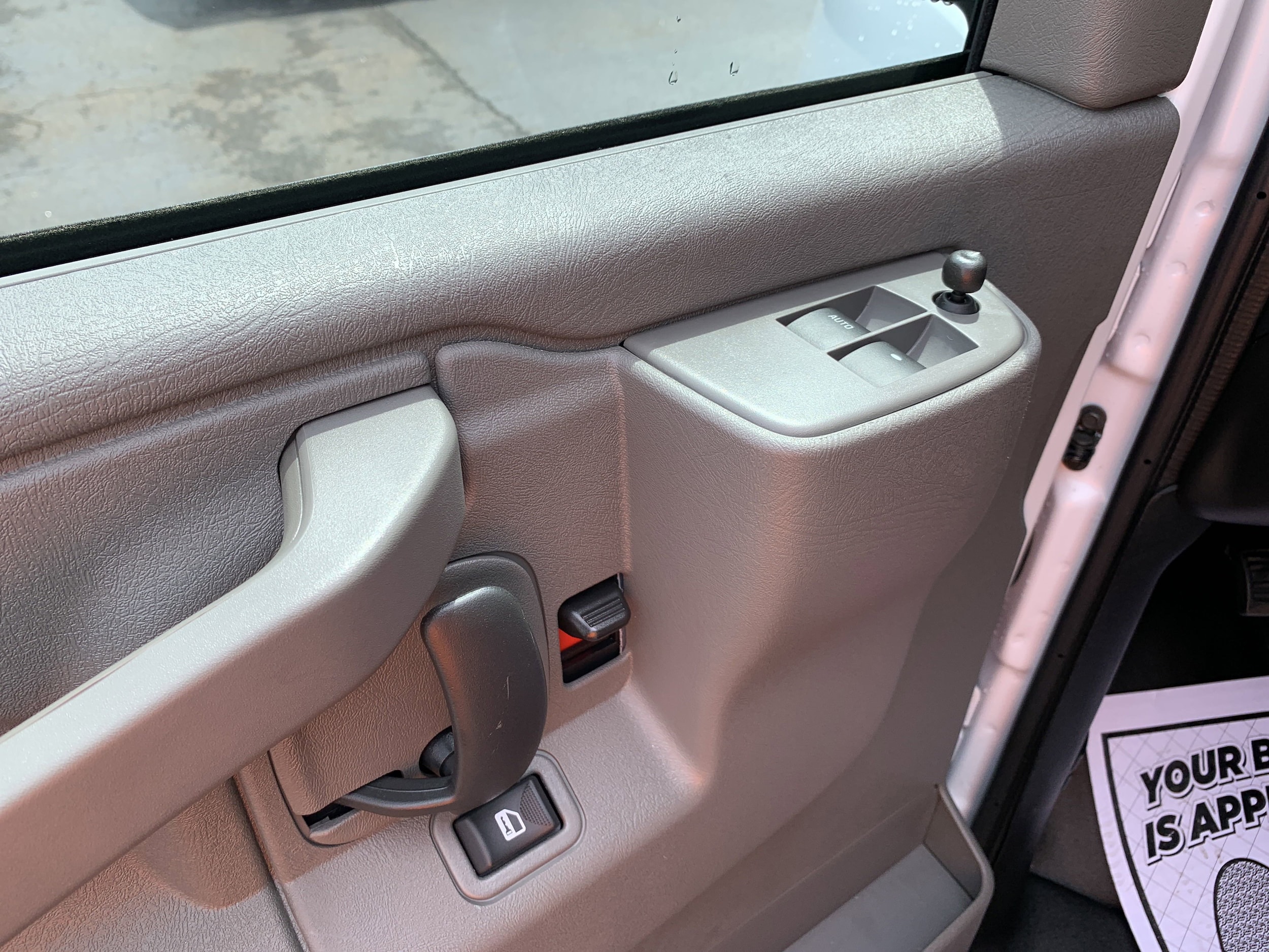 2025 Chevrolet Express Cargo Work Van - Photo 8