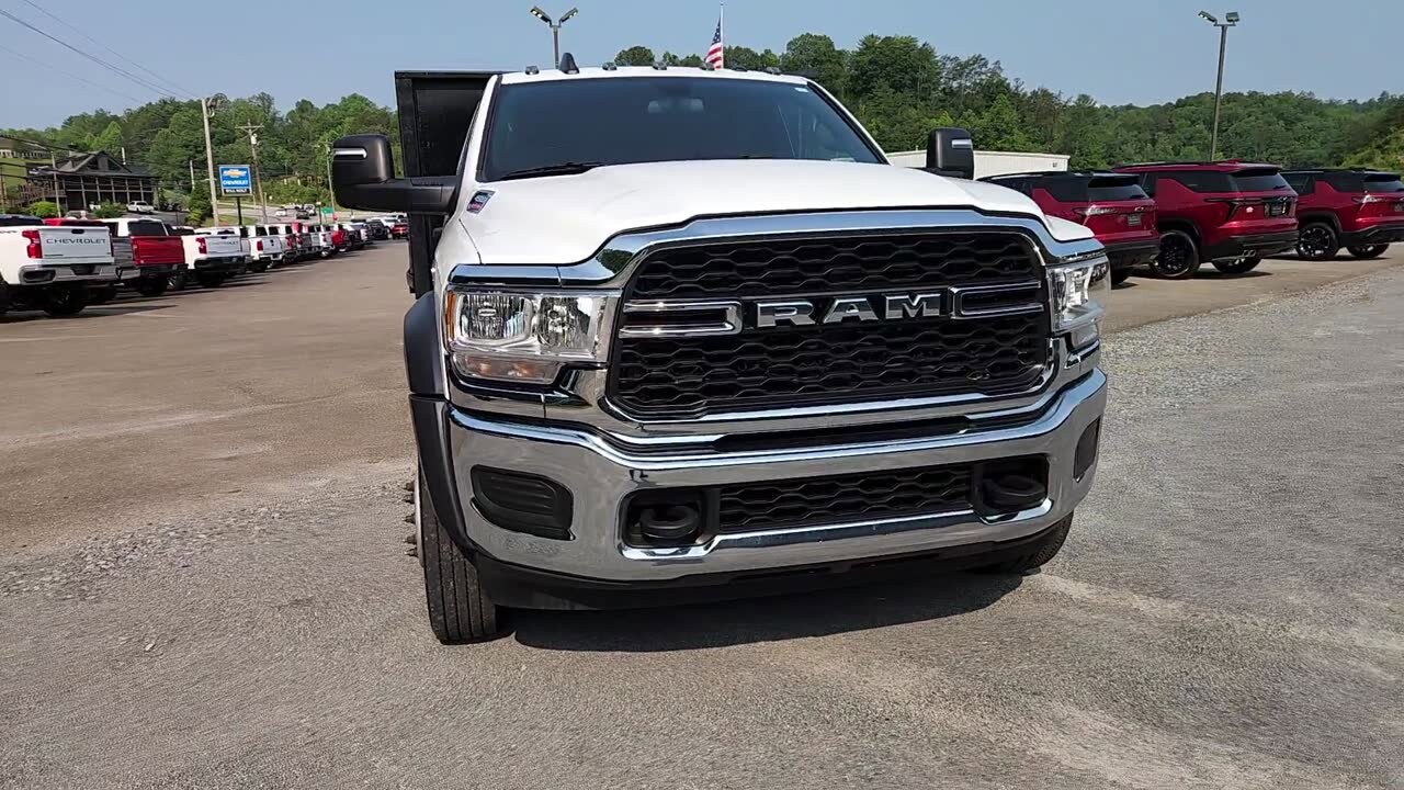 2024 Ram 4500 Tradesman photo 2