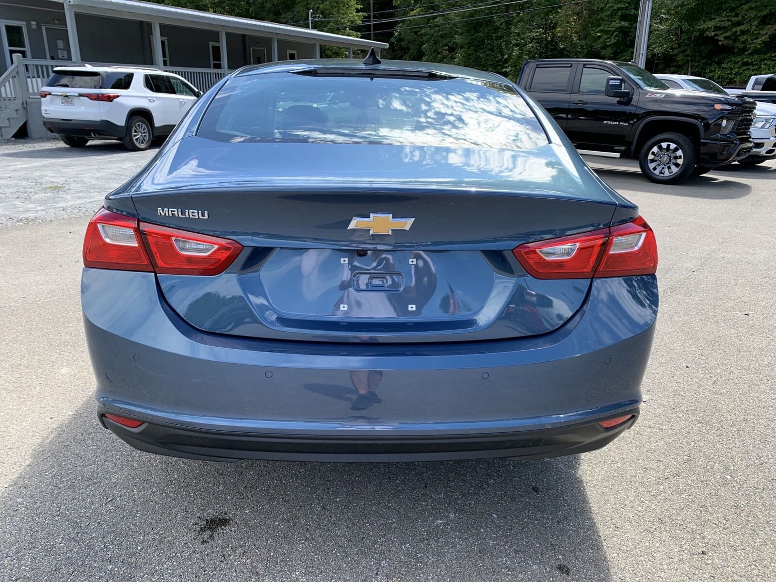 2025 Chevrolet Malibu LS photo 2