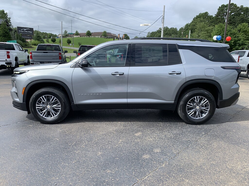 New 2026 Chevrolet Traverse LT SUV