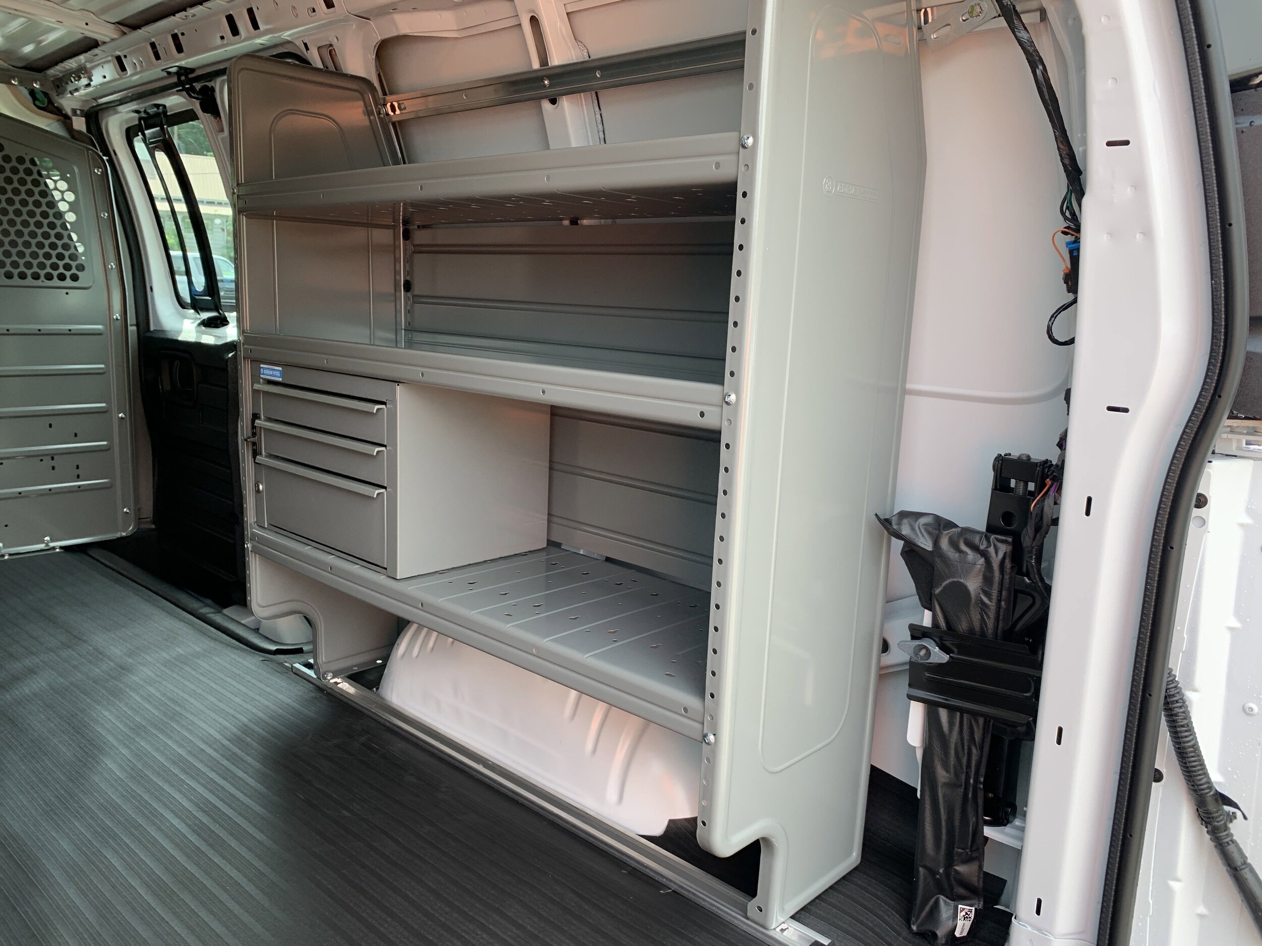 2025 Chevrolet Express Cargo Work Van - Photo 17