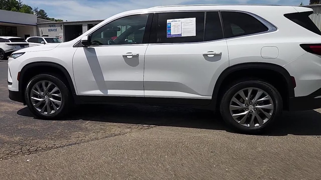 Used 2025 Buick Enclave Preferred SUV