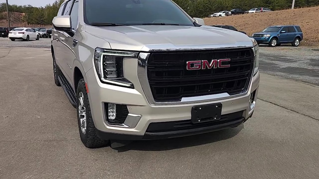 Used 2022 GMC Yukon XL SLE SUV