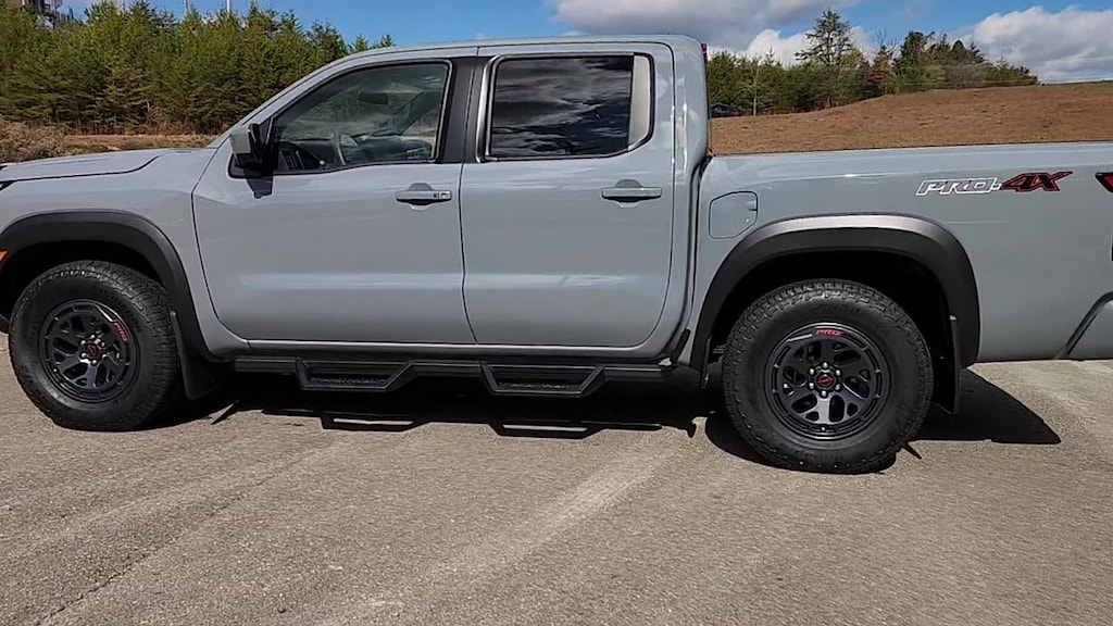 Used 2025 Nissan Frontier PRO-4X