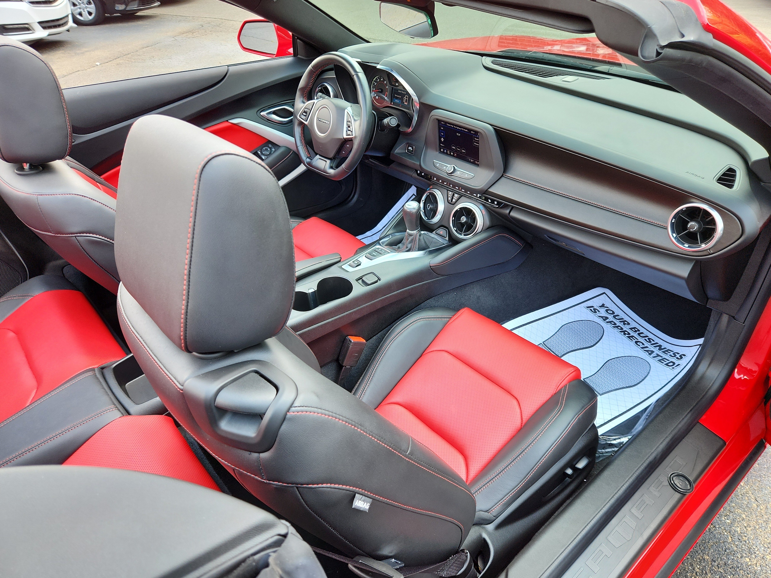 2022 Chevrolet Camaro 2LT - Photo 25
