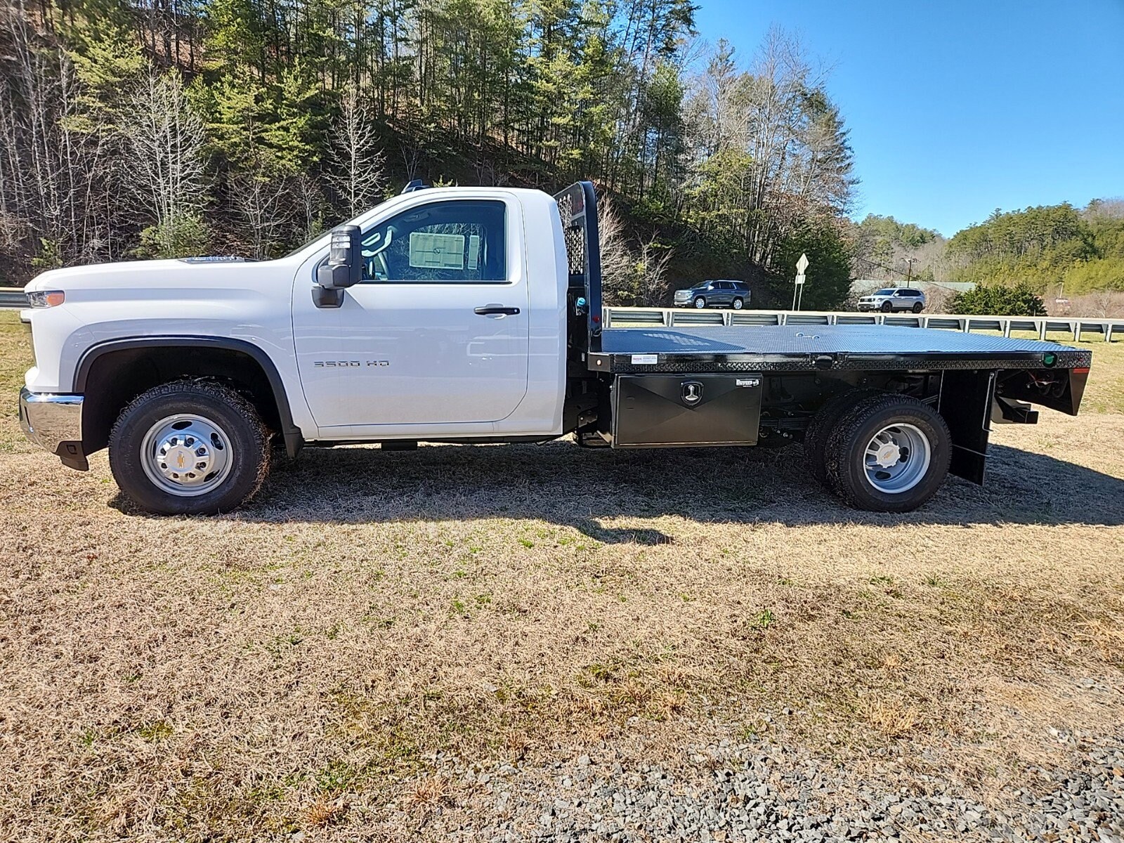 2025 Chevrolet Silverado 3500HD Work Truck photo 4