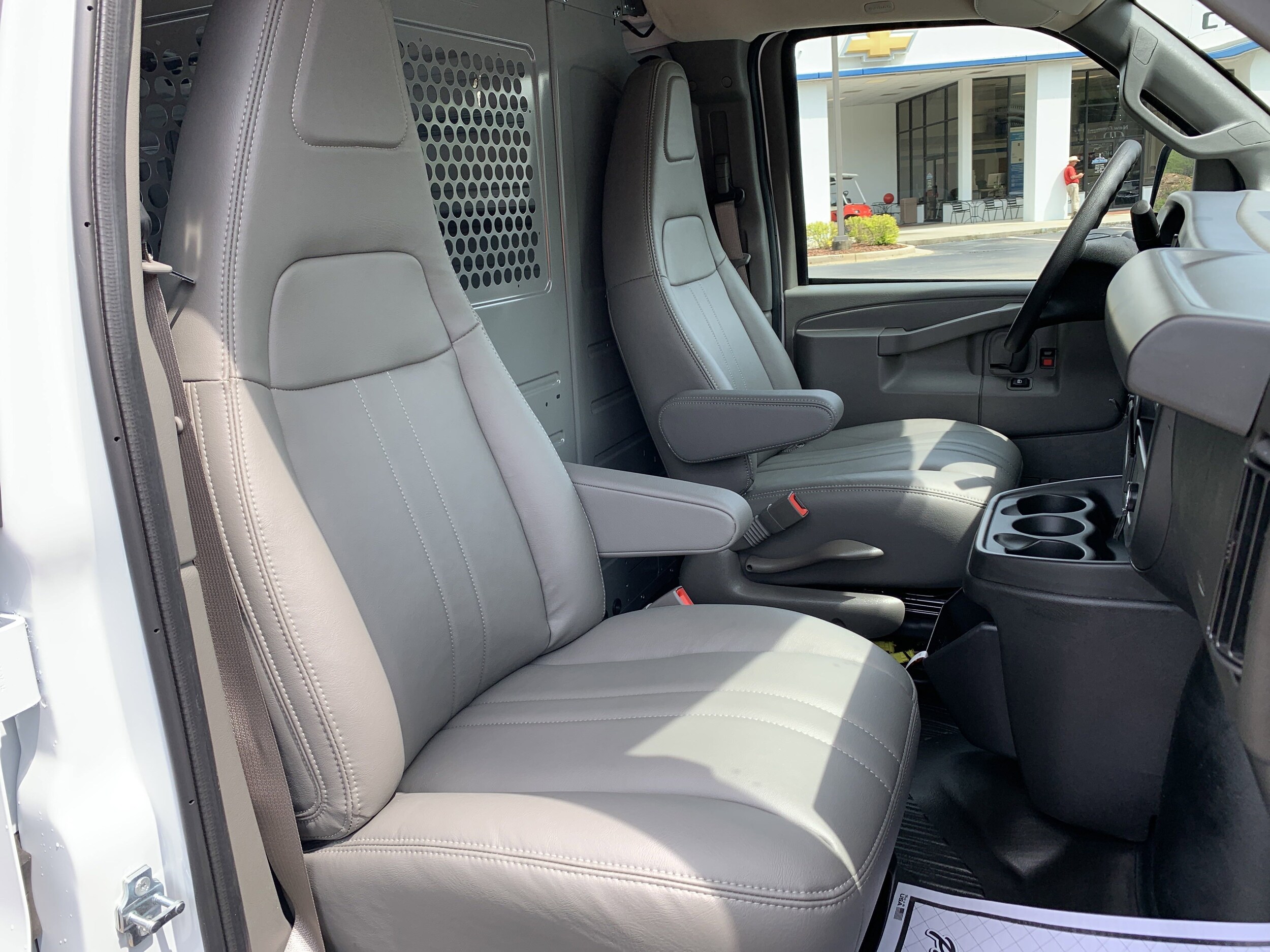 2025 Chevrolet Express Cargo Work Van - Photo 23