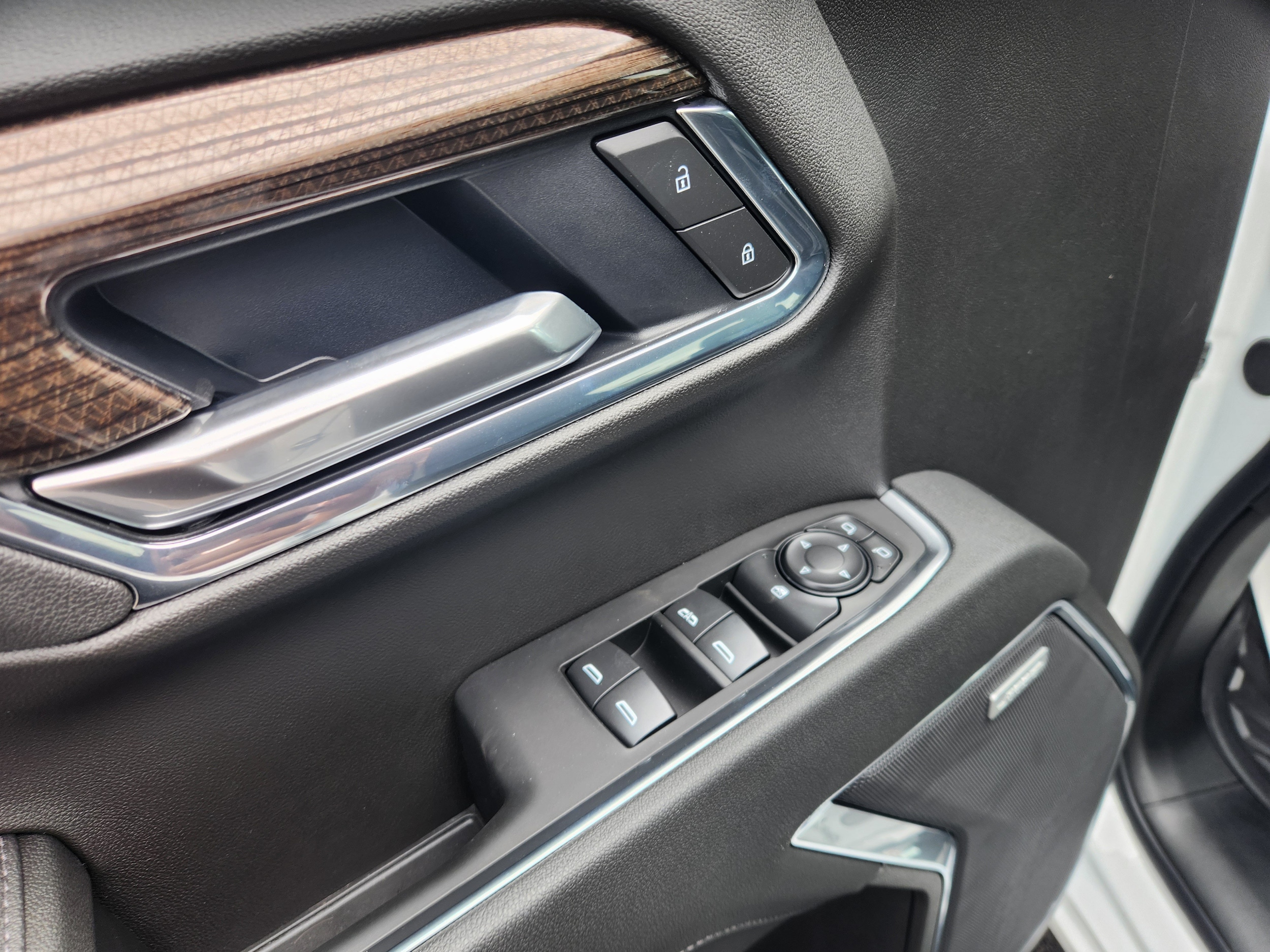 2026 Chevrolet Silverado 1500 LT Trail Boss - Photo 9
