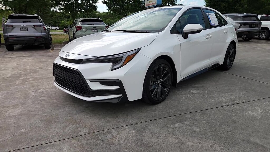 Used 2025 Toyota Corolla SE