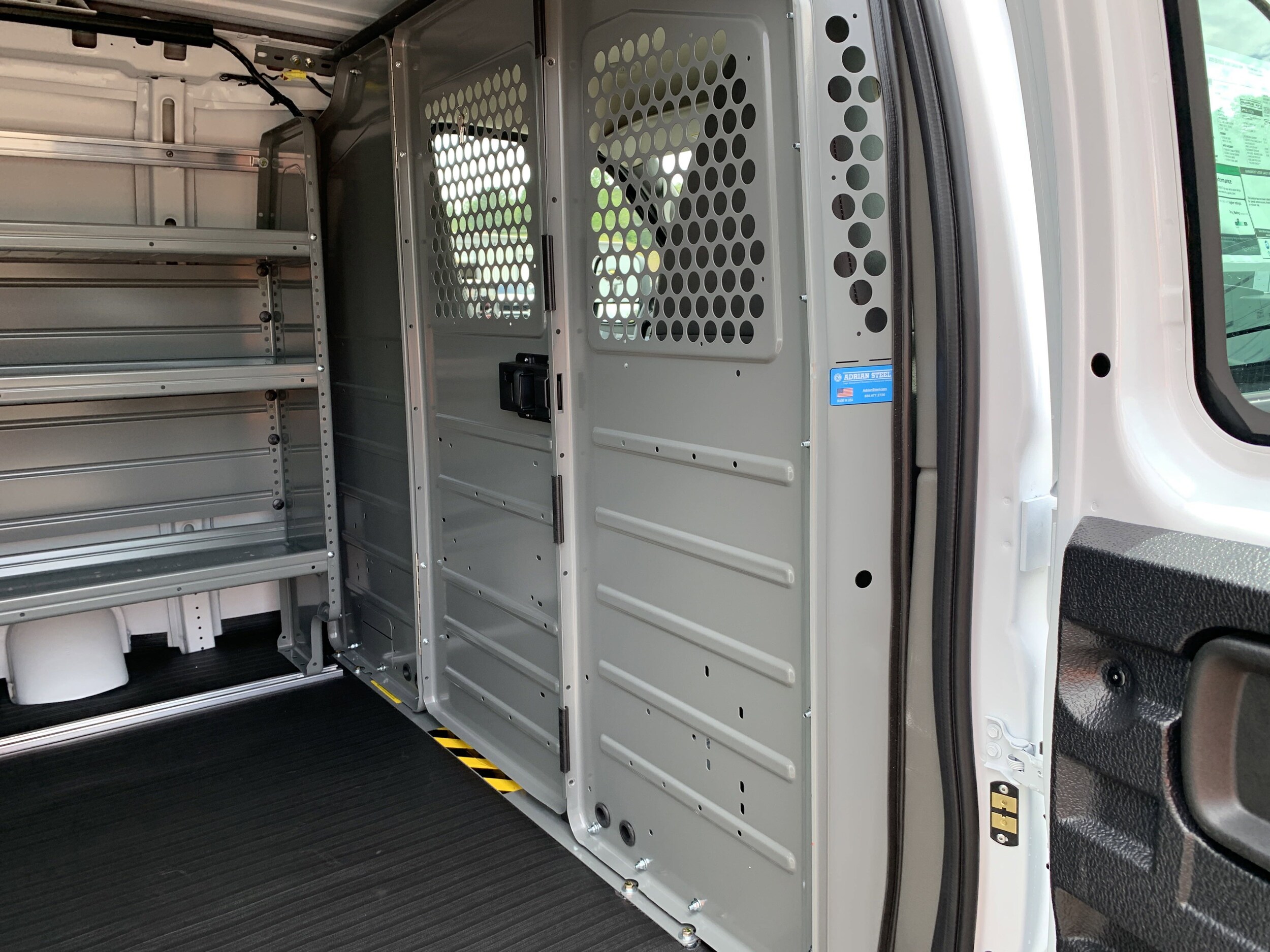 2025 Chevrolet Express Cargo Work Van - Photo 21