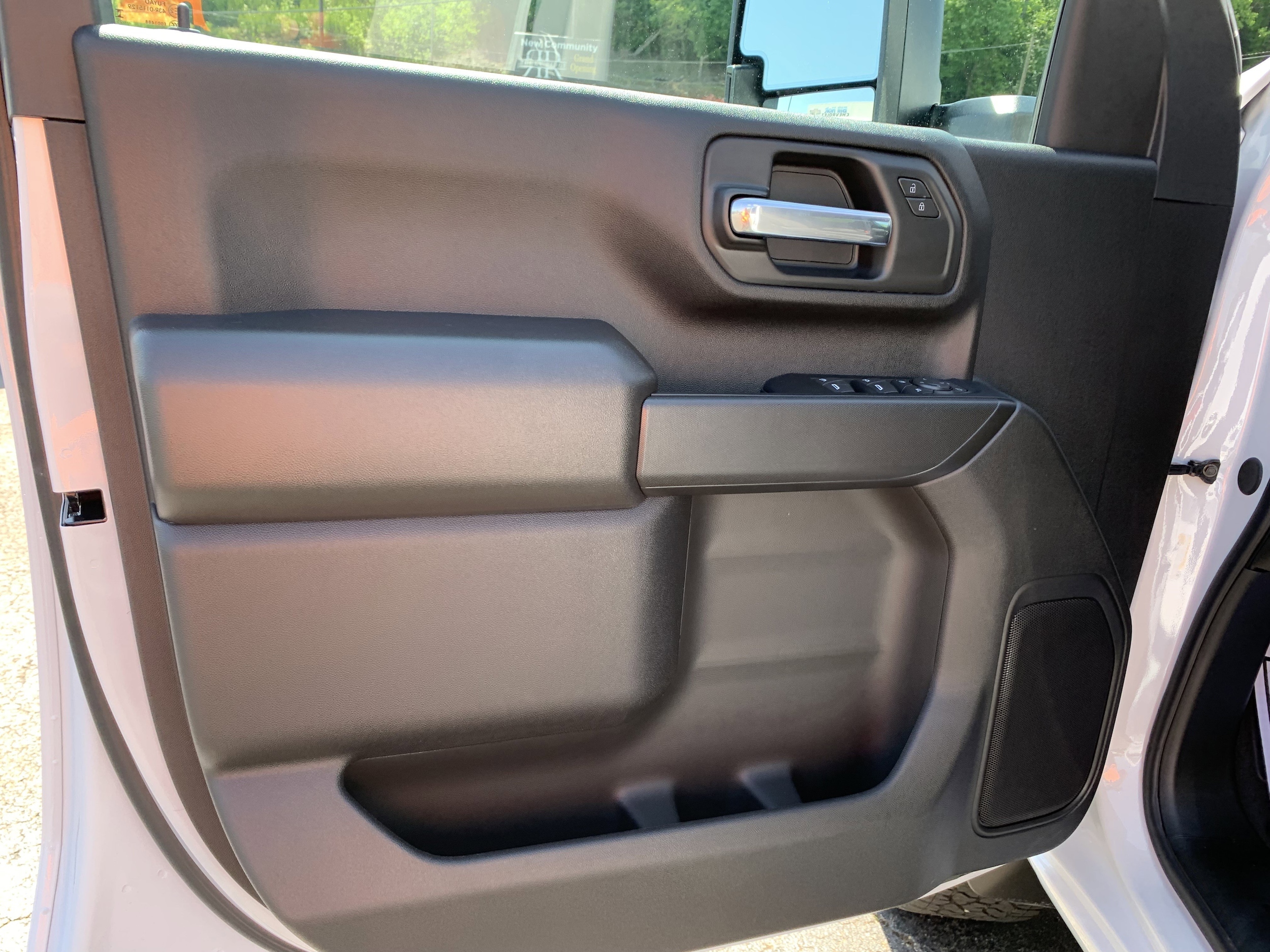 2025 Chevrolet Silverado 2500 HD Custom - Photo 9