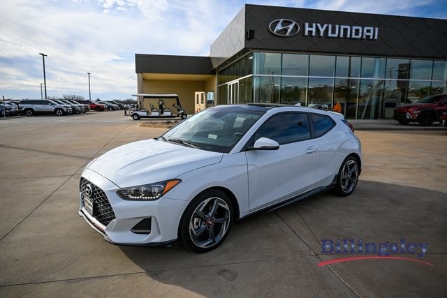 2020 Hyundai Veloster's photo