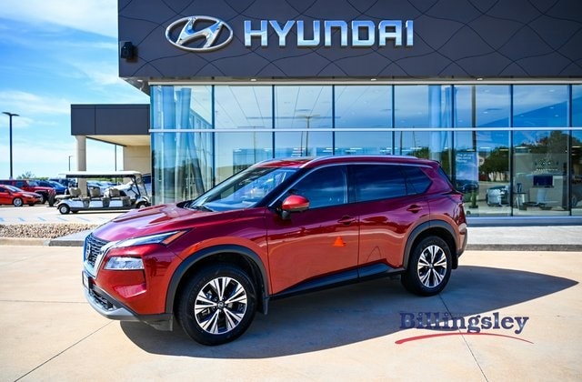 2021 Nissan Rogue SV's photo