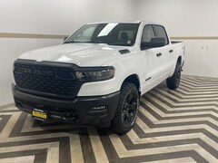 2025 Ram 1500 WARLOCK CREW CAB 4X4 5'7 BOX Pickup