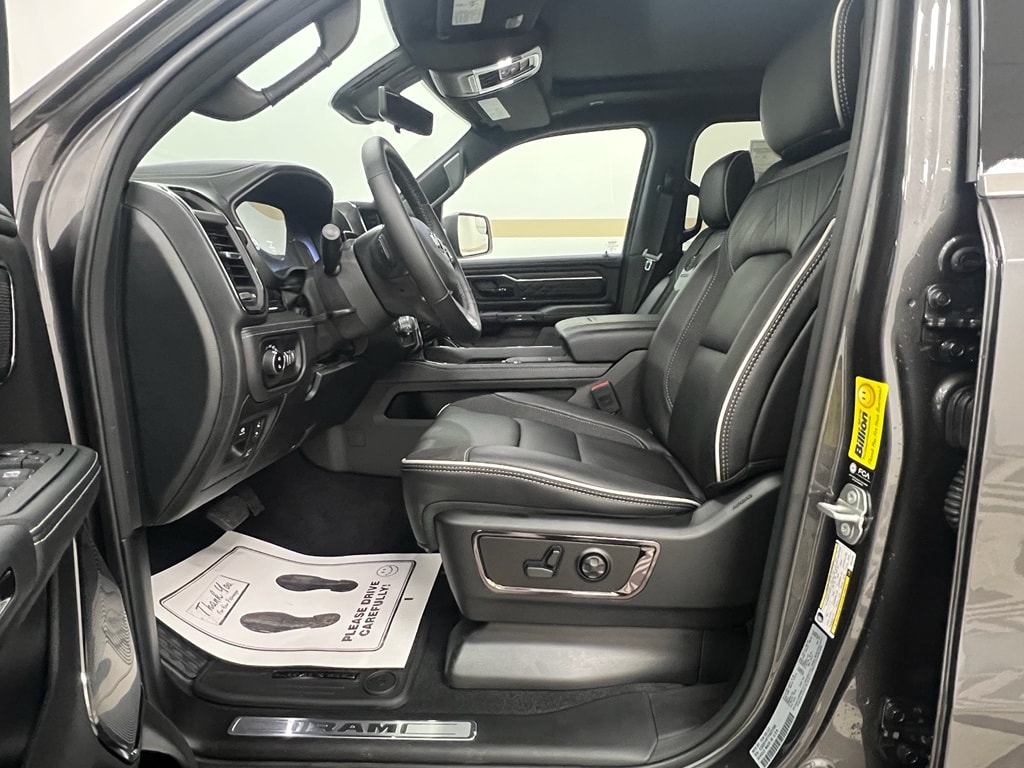 New 2026 Ram 1500 LIMITED CREW CAB 4X4 5'7 BOX Pickup