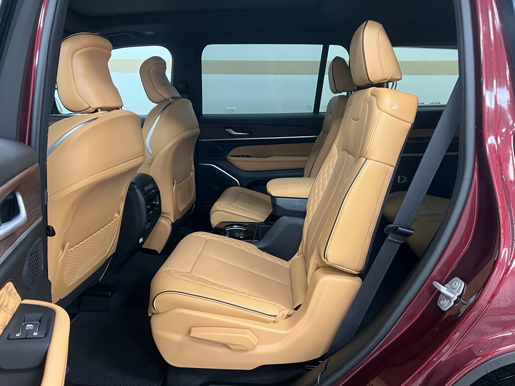 2025 Jeep Grand Cherokee L Summit - Photo 13