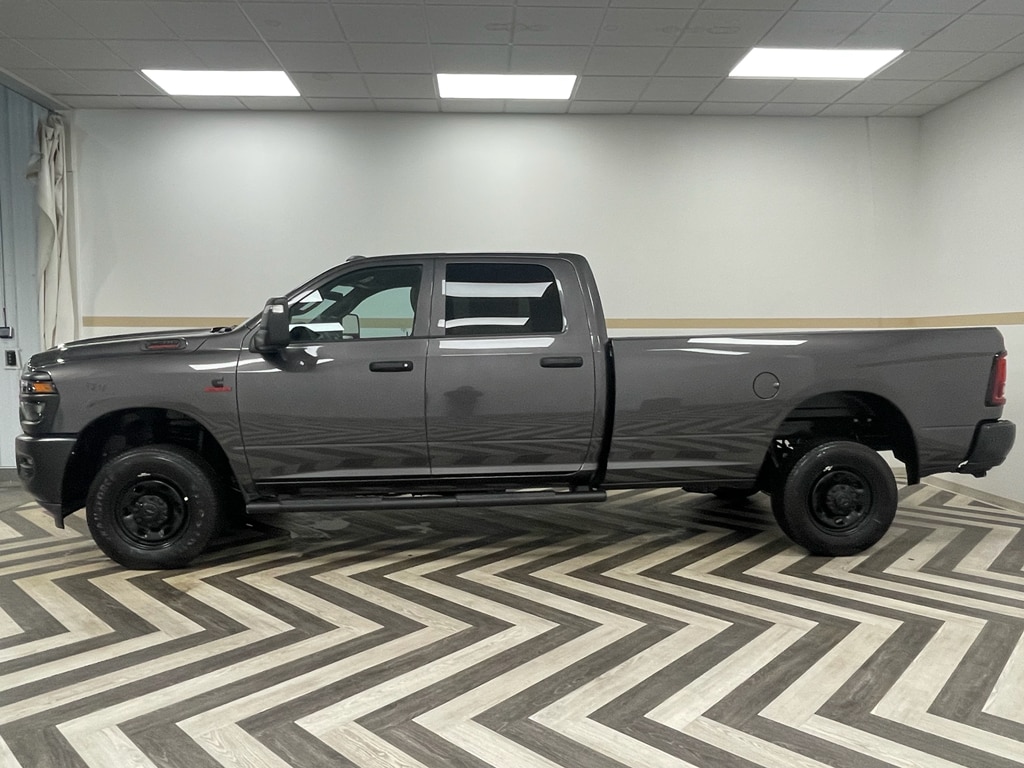 New 2026 Ram 2500 TRADESMAN CREW CAB 4X4 8' BOX Pickup