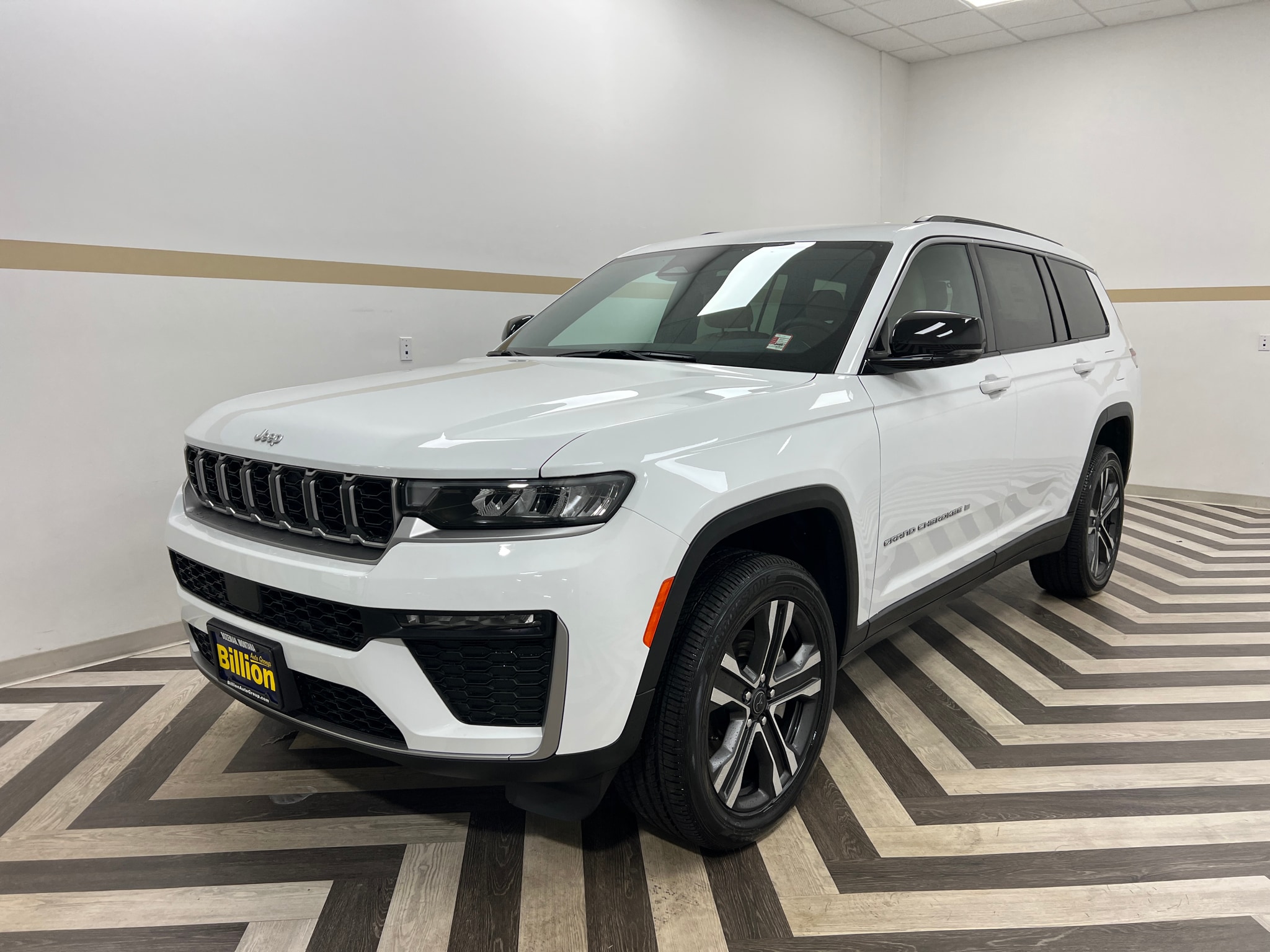 2027 Jeep Grand Cherokee L