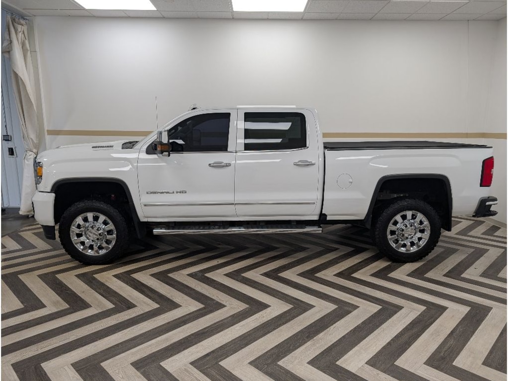 Used 2018 GMC Sierra 2500HD Denali Truck Crew Cab