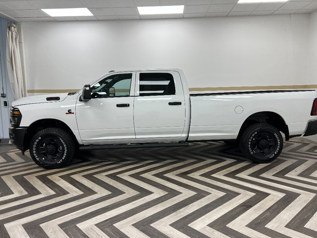 New 2026 Ram 3500 TRADESMAN CREW CAB 4X4 8' BOX Pickup