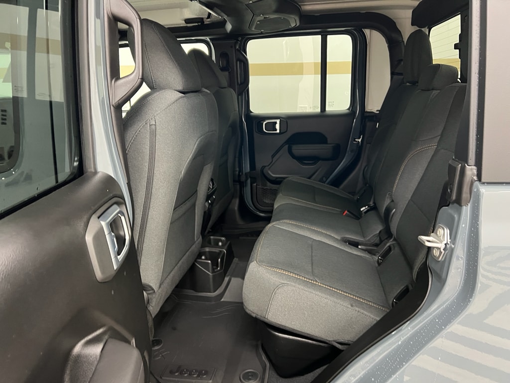 2026 Jeep Gladiator Willys - Photo 8