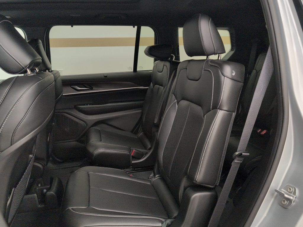 2025 Jeep Grand Cherokee L Limited - Photo 9