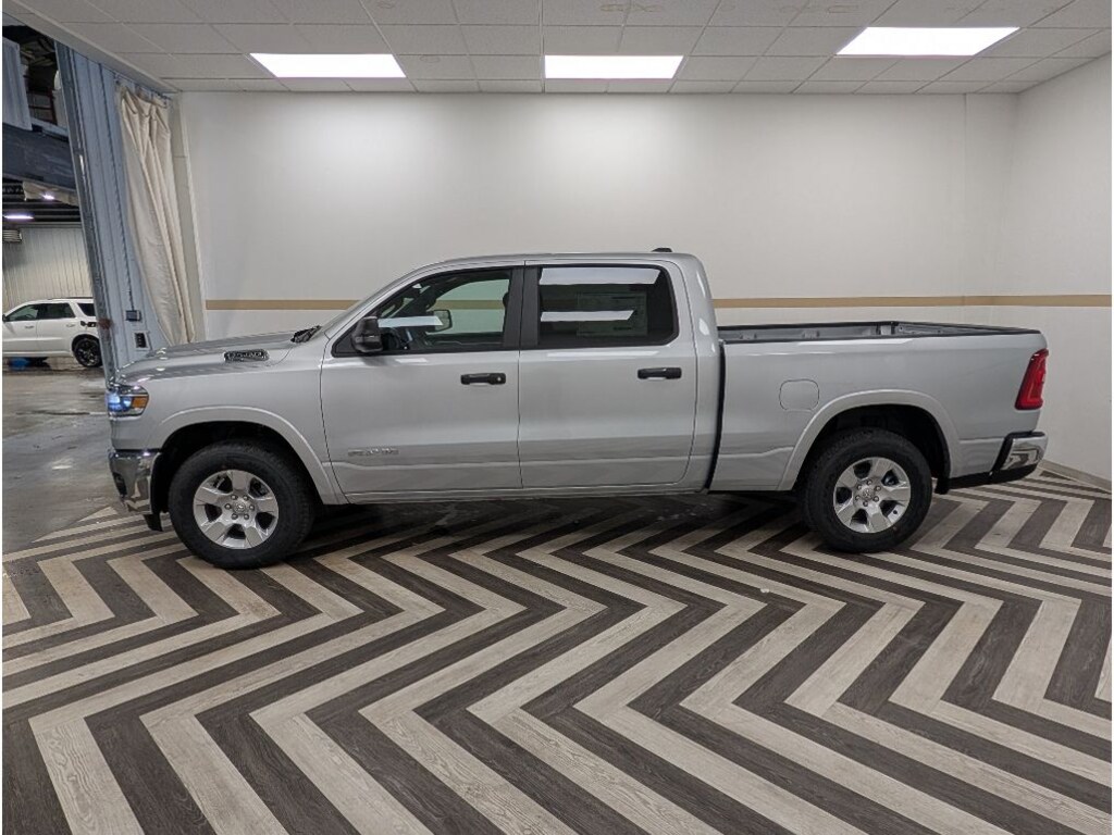 New 2026 Ram 1500 BIG HORN CREW CAB 4X4 6'4 BOX Pickup