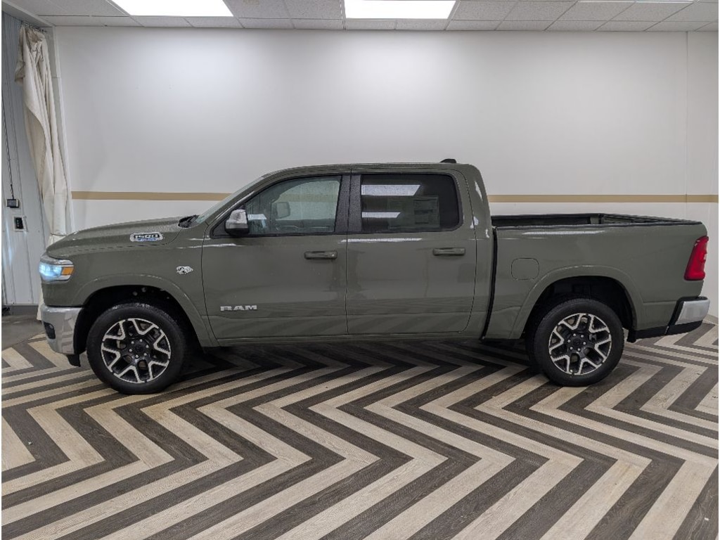 New 2026 Ram 1500 LARAMIE CREW CAB 4X4 5'7 BOX Pickup