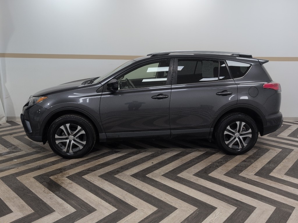 Used 2018 Toyota RAV4 LE SUV