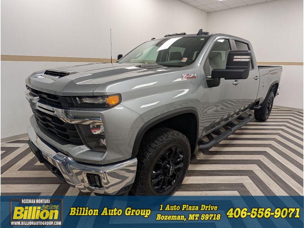 2025 Chevrolet Silverado HD LT 4WD Crew Cab Standard Box SRW's photo