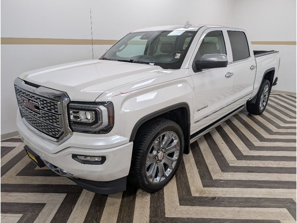 2017 GMC Sierra 4WD Crew Cab Short Box's photo