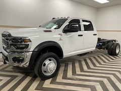 2025 Ram 5500 Chassis Cab 5500 TRADESMAN CHASSIS CREW CAB 4X4 84' CA Pickup
