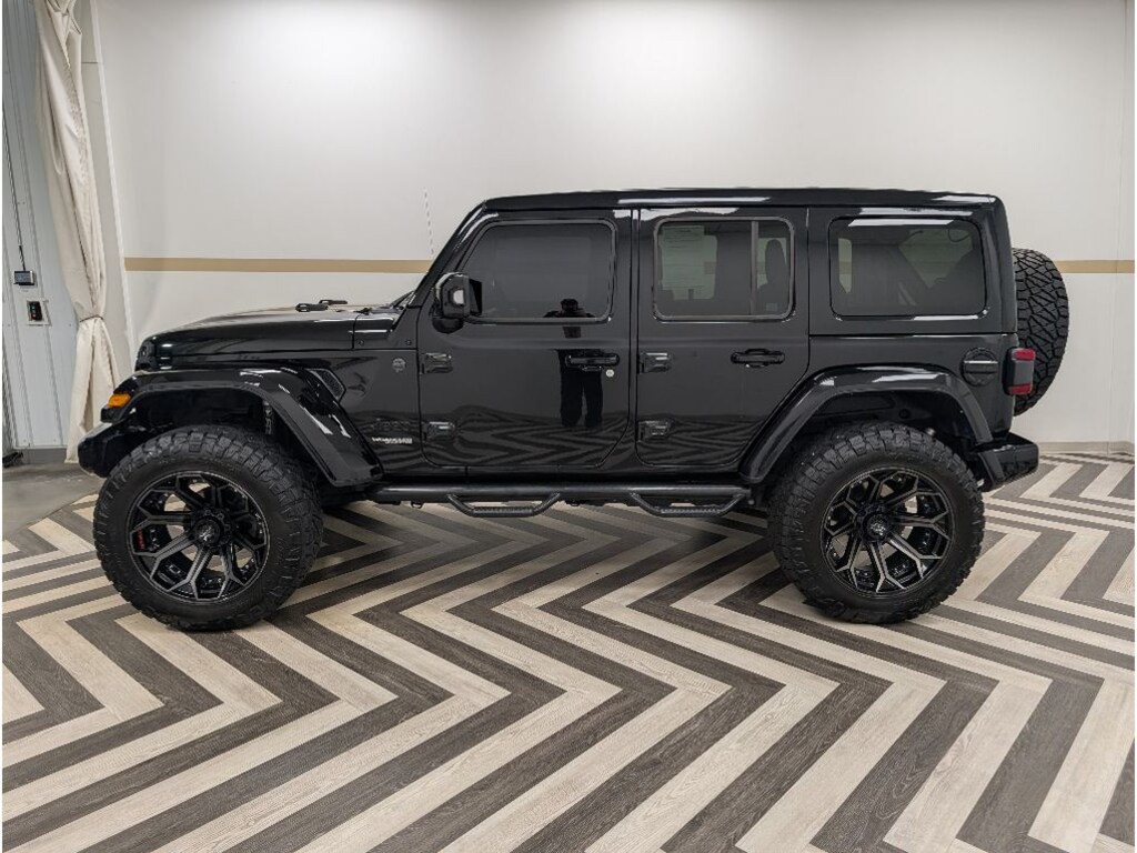 Used 2022 Jeep Wrangler Unlimited Sahara SUV