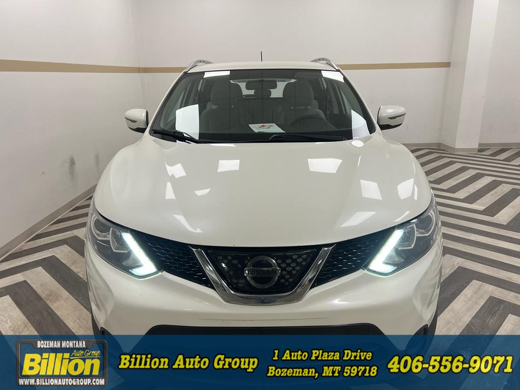 2018 Nissan Rogue Sport SV's photo